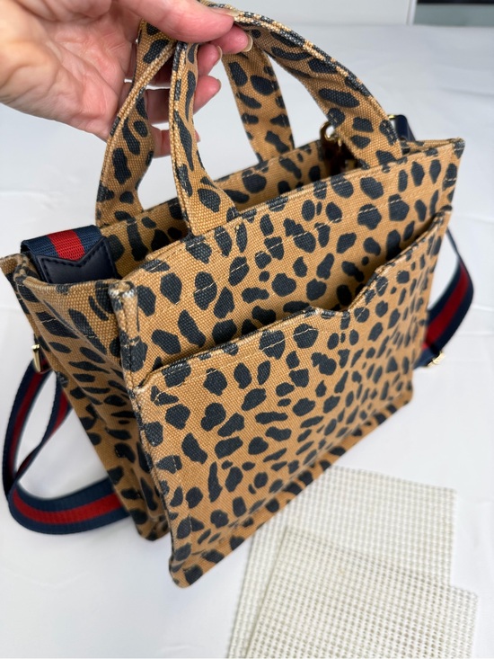 Stella & Dot Handbags - Stella & Dot Mini Leopard / Animal Print Crossbody bag !!